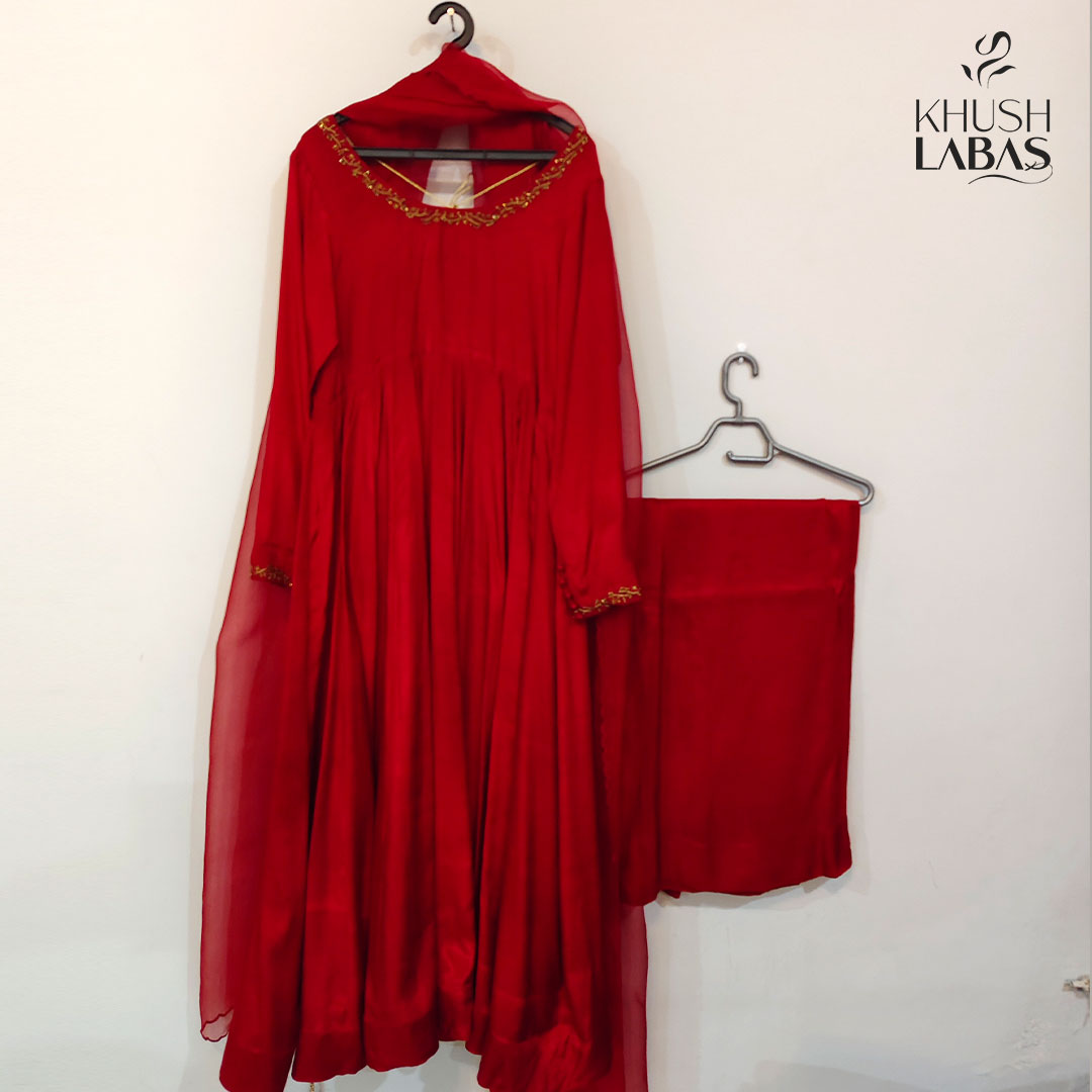 Royal Grace - Red silk with bronze gold embroidery (loose trousers + organza dupatta)