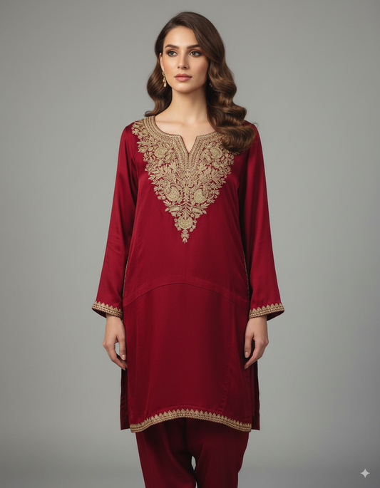 Golden Touch - Silk phairan in marronish red with golden embroidery
